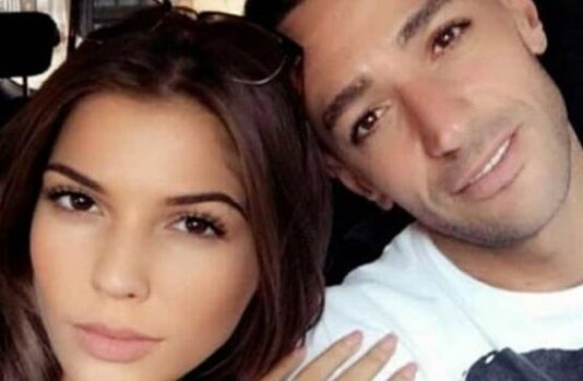 E thumboi në postimin e fundit, Keisi i përgjigjet Stresit