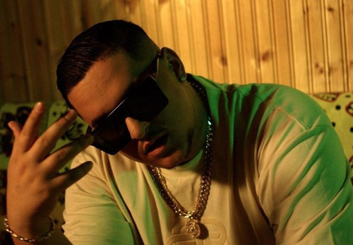 621851E7-45AD-4F3A-94A2-C04B70D80969