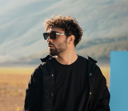 Ledri Vula ndan momentin e ëmbël pranë vajzës